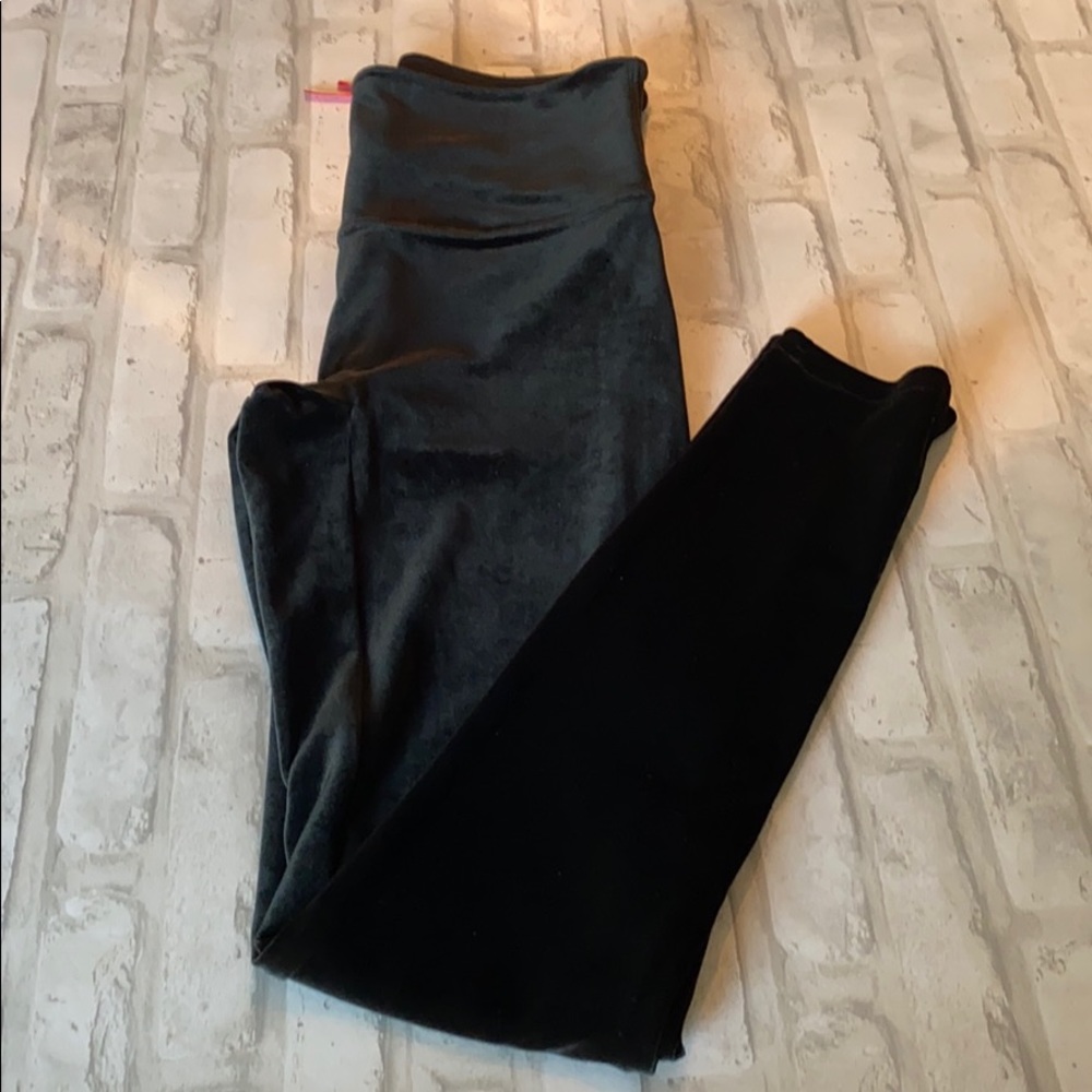 SPANX Velvet Leggings